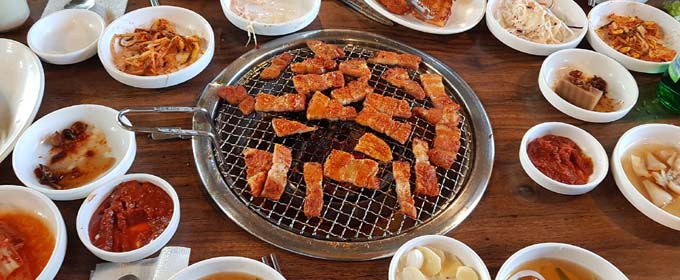 https://www.sweephoenixazhomes.com/wp-content/uploads/2021/08/korean-bbq.jpg